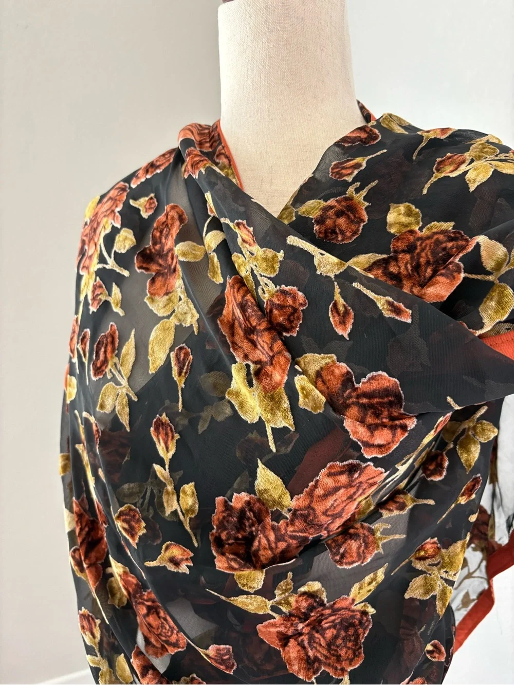 None womens velvet